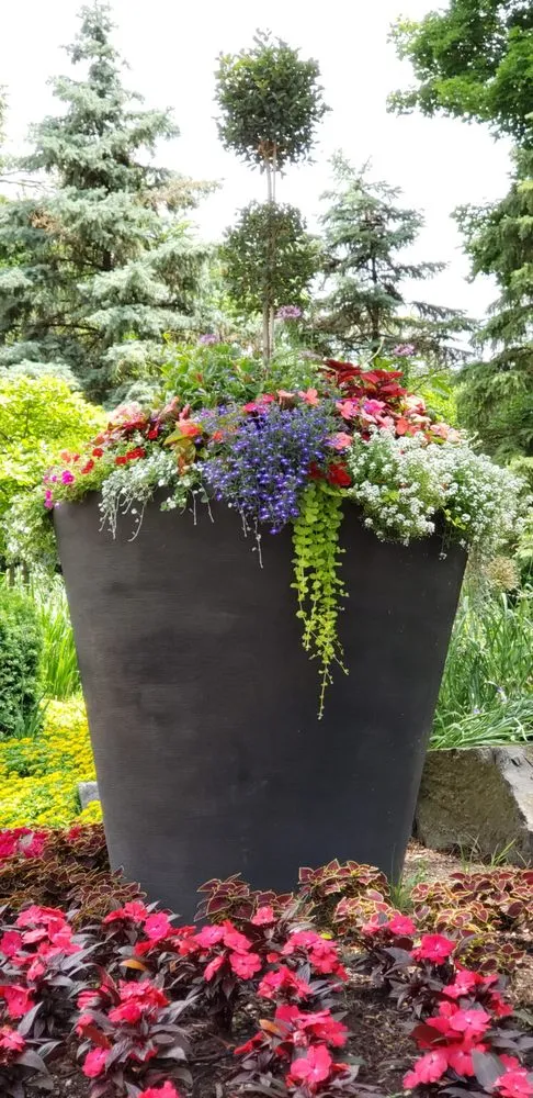 Affordable landscape design experts serving Waukegan, IL - Reyes Brothers Landscaping