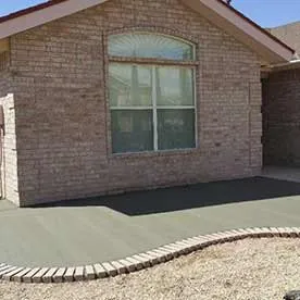 Trusted lawn mowing service in El Paso, TX - Reyes Concrete