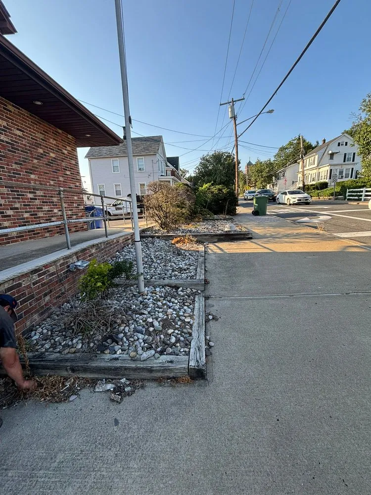 Local residential landscaping in Matawan, NJ - Reyes Hardscaping