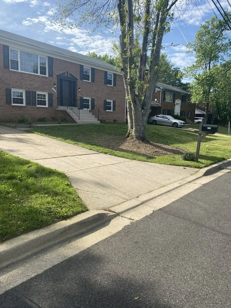 Reliable outdoor landscaping experts serving Fairfax, VA - Reyes Landscape & Lawn