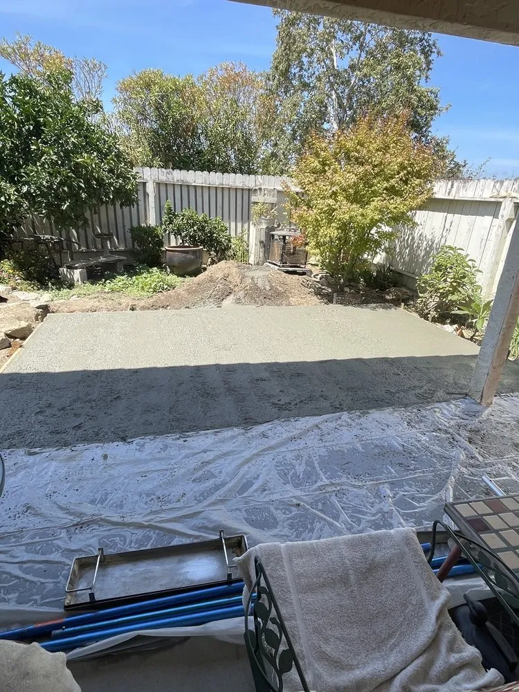 Top-rated lawn mowing service in Vista, CA by Reyes Landscape Maintenance