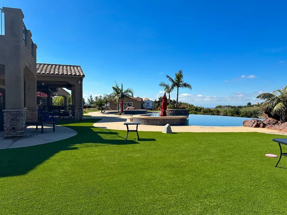 Reliable yard maintenance for homes in Vista, CA by Reyes Landscape Maintenance