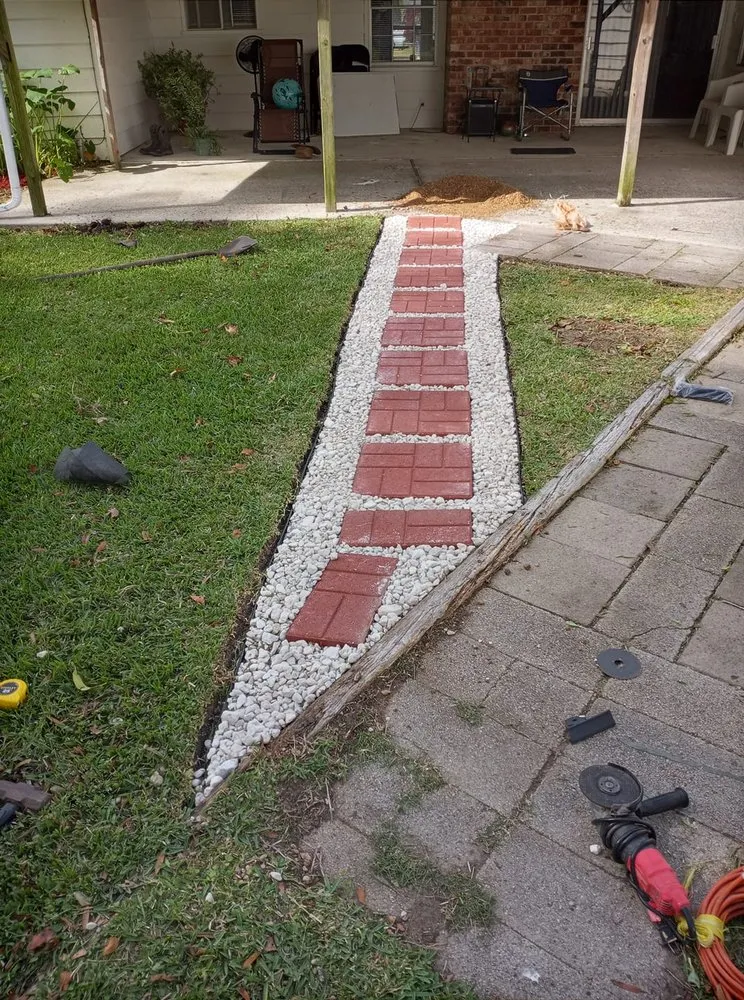 Top-rated garden landscaping in Highlands, TX by Reyes Landscaping & Design