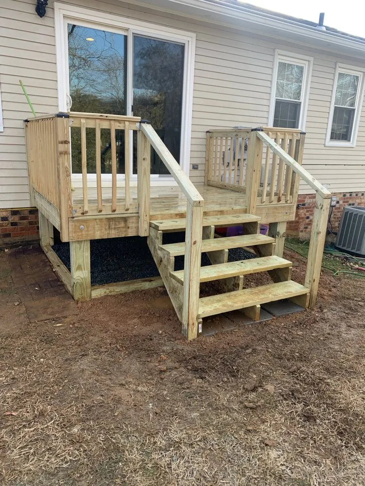 Professional landscaping services experts serving Falls Church, VA - Reyes Landscaping & Lawn