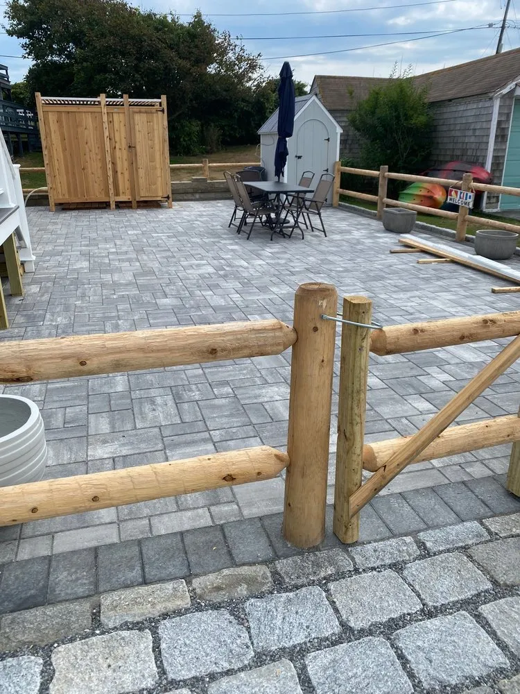 Expert garden landscaping experts serving Smithfield, RI - Reyes Landscaping & Masonry