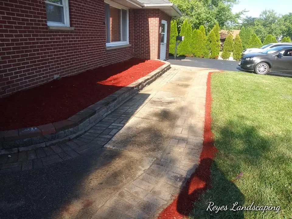 Professional lawn mowing service in Cicero, IL - Reyes Landscaping & Snow Remove Service