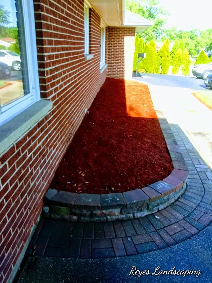 Reliable landscaping services for beautiful yards in Cicero, IL by Reyes Landscaping & Snow Remove Service