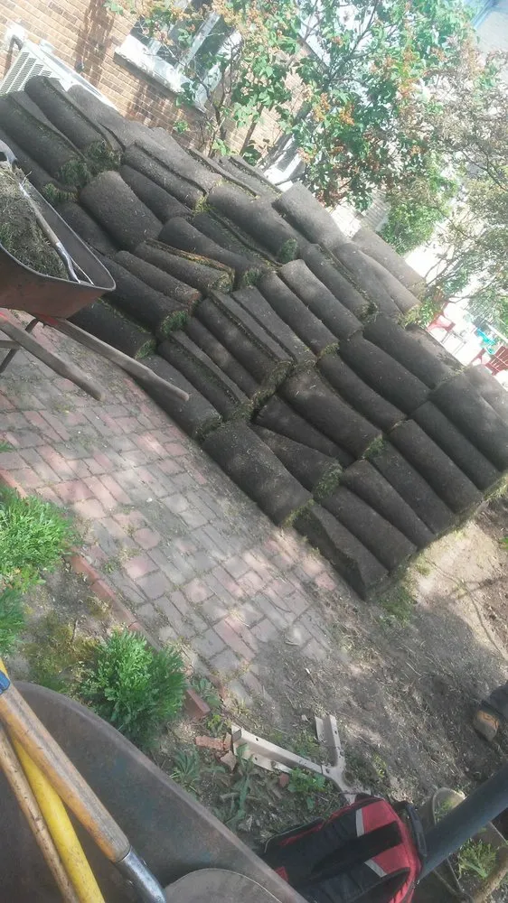 Local lawn care service for homes across Chicago, IL - Reyes Landscaping