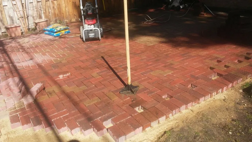 Affordable landscape installation experts serving Chicago, IL - Reyes Landscaping