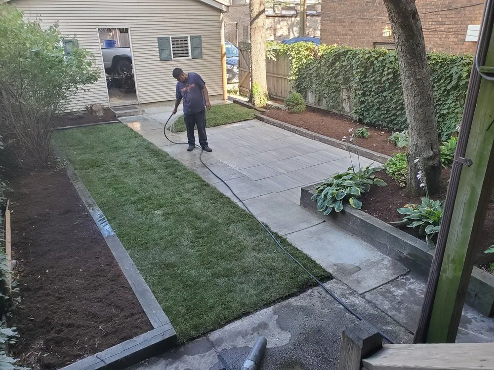 Top-rated yard cleanup service near you in Chicago, IL by Reyes Landscaping