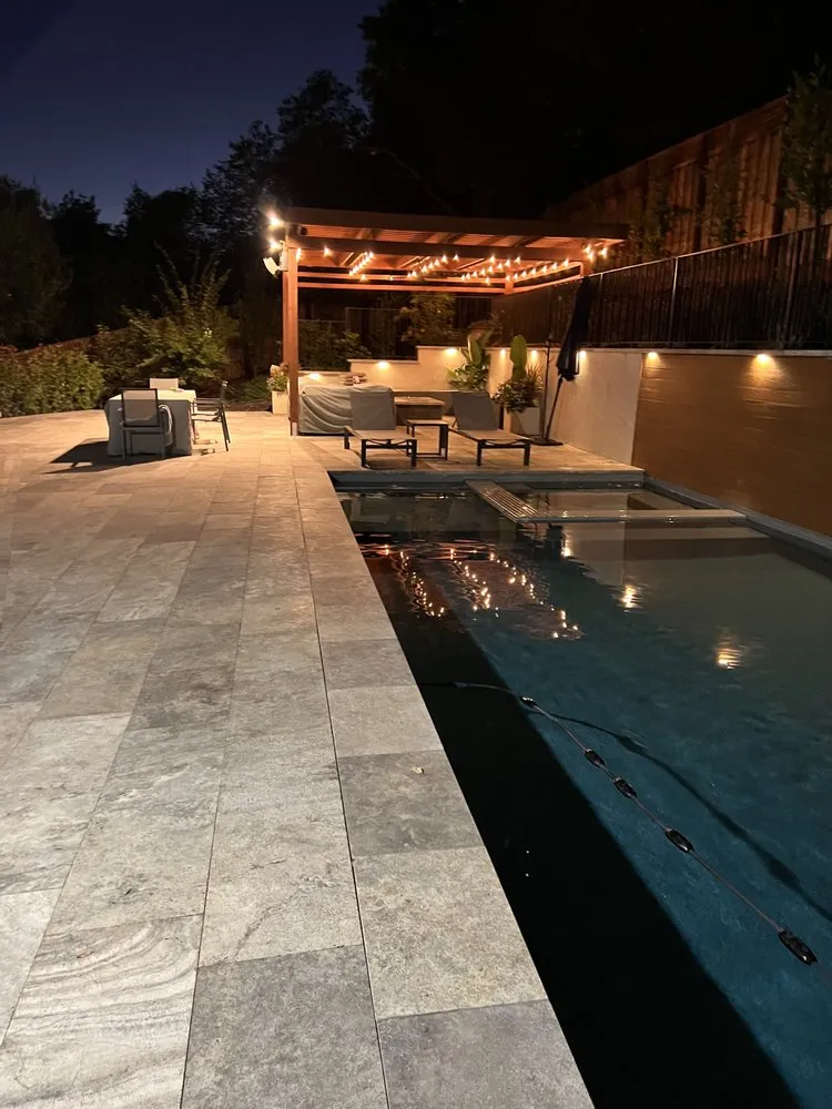 Reliable garden landscaping in Redwood City, CA by Reyes Landscaping