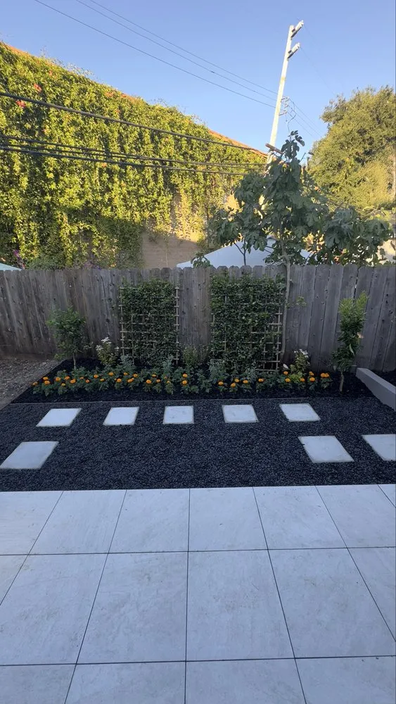 Trusted lawn mowing service in Redwood City, CA - Reyes Landscaping