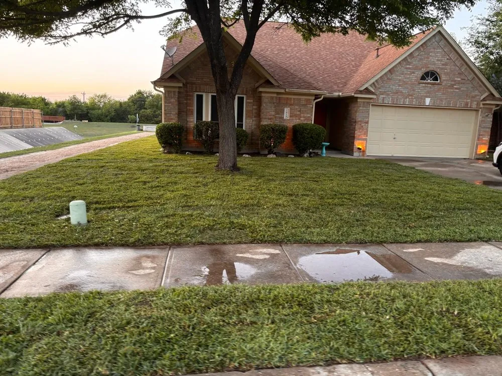 Top-rated residential landscaping with custom design in Salado, TX by Reyes Landscaping