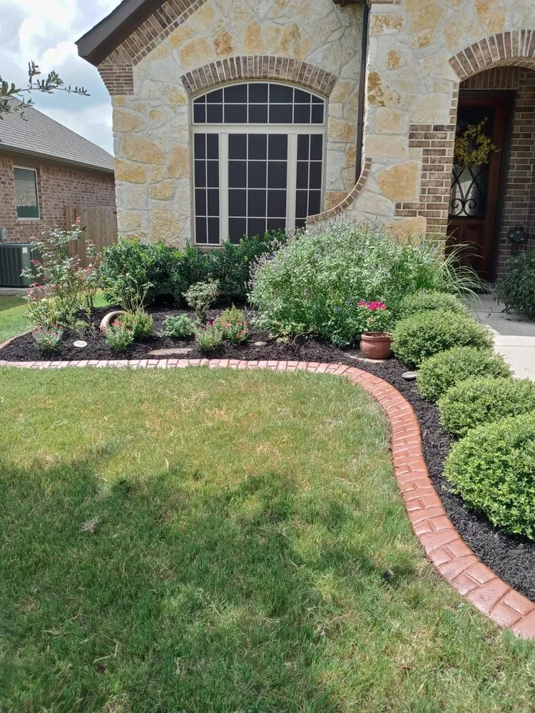 Expert lawn care service in Salado, TX by Reyes Landscaping