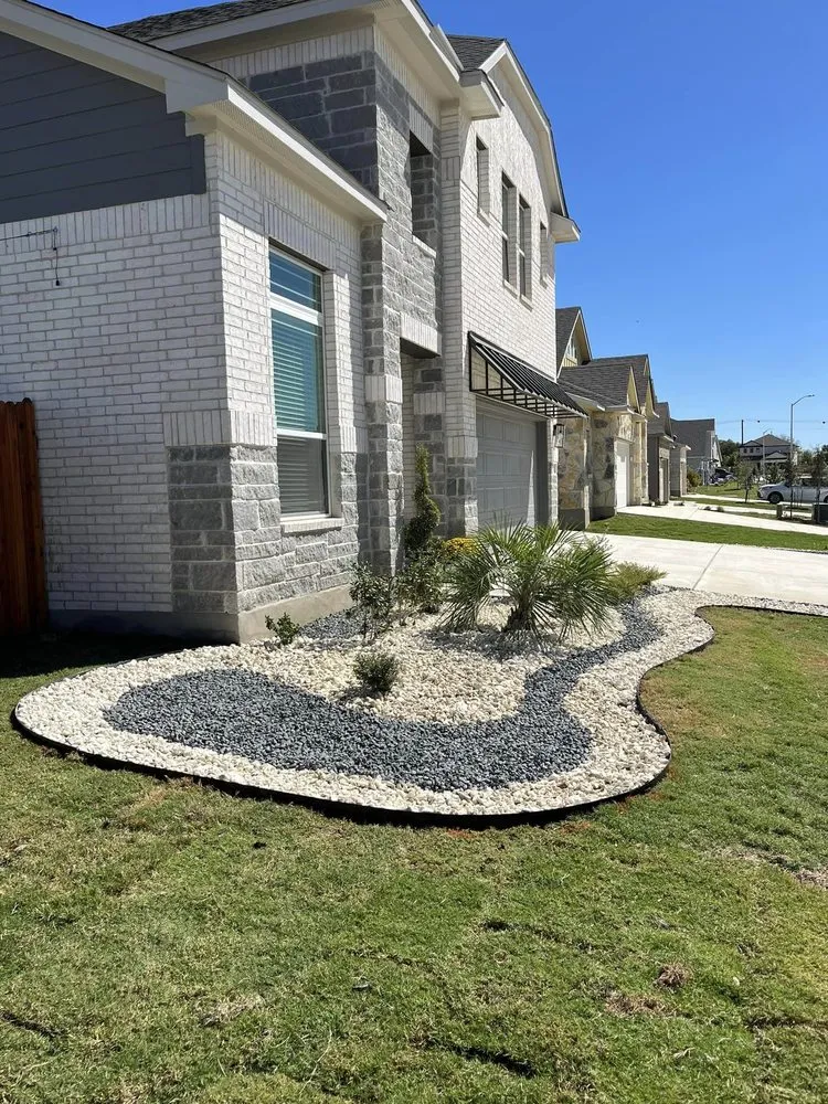 Trusted lawn care service near you in San Antonio, TX by Reyes Landscaping