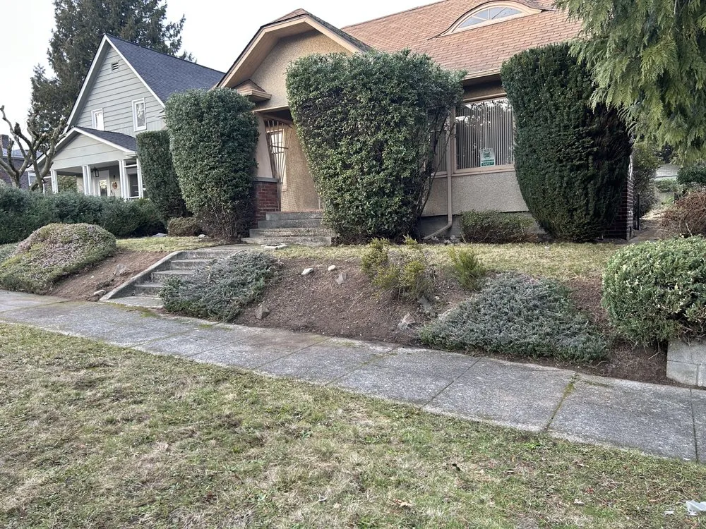 Local yard maintenance in Tacoma, WA - Reyes Landscaping