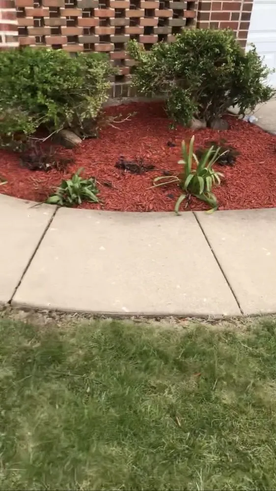 Trusted residential landscaping in West Chicago, IL by Reyes Landscaping