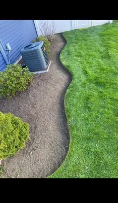 Reyes Landscaping Logo