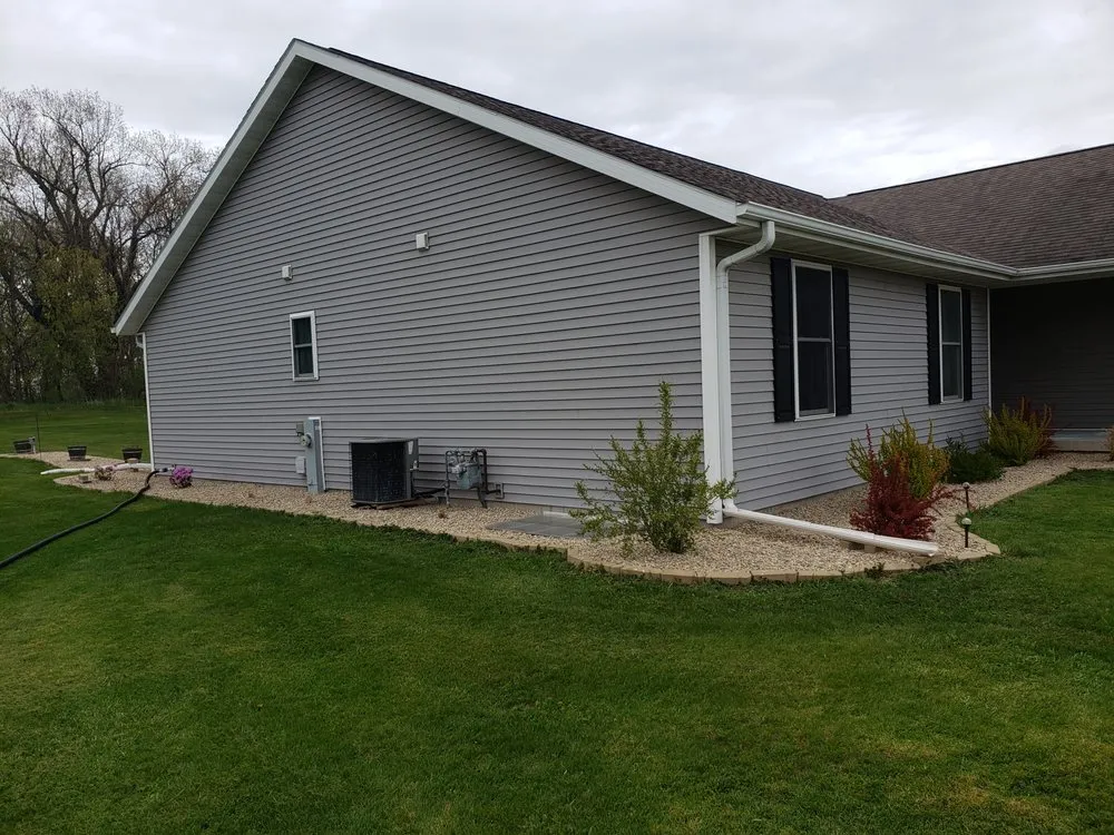 Trusted residential landscaping in White Rock Township, IL by Reyes Landscaping