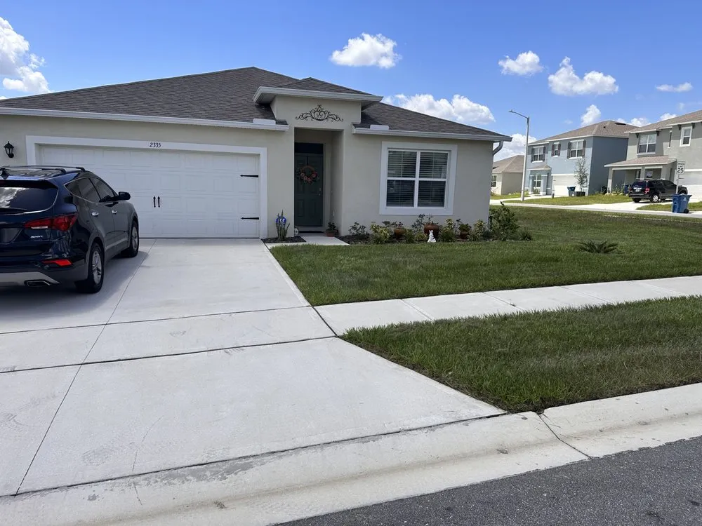 Top-rated yard cleanup service in Winter Haven, FL - Reyes Lanscaping