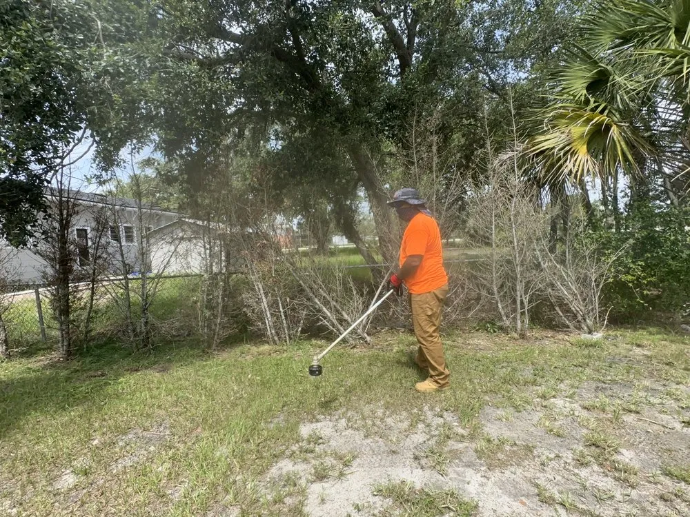 Trusted residential landscaping experts serving Winter Haven, FL - Reyes Lanscaping