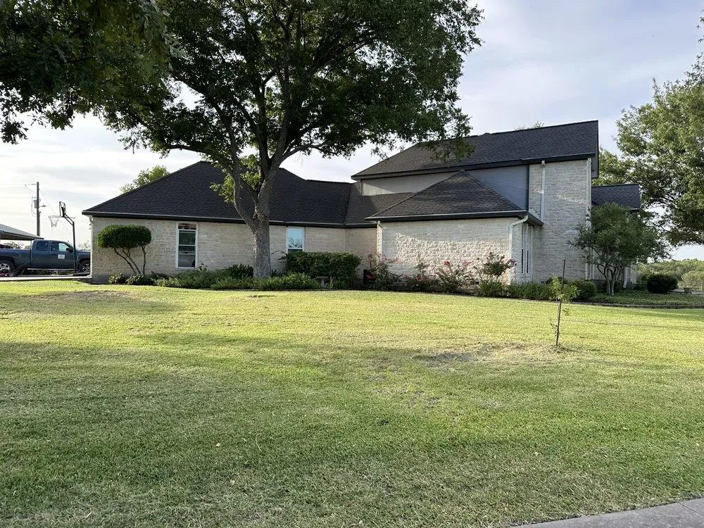 Trusted landscape design in Dawson, TX - Reyes Lawn an Tree Service