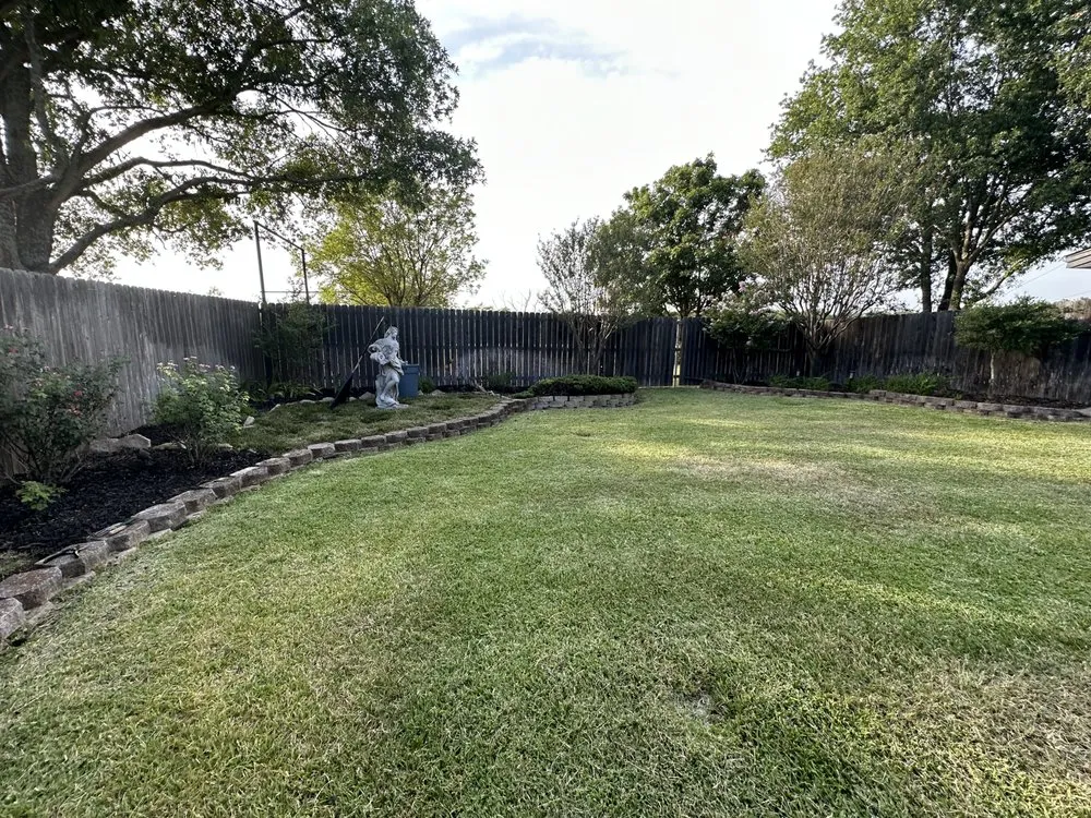 Local landscaping services in Dawson, TX - Reyes Lawn an Tree Service