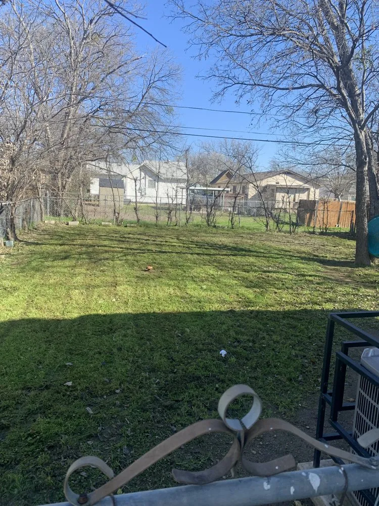 Affordable landscape design in Fort Worth, TX by Reyes Lawn Care