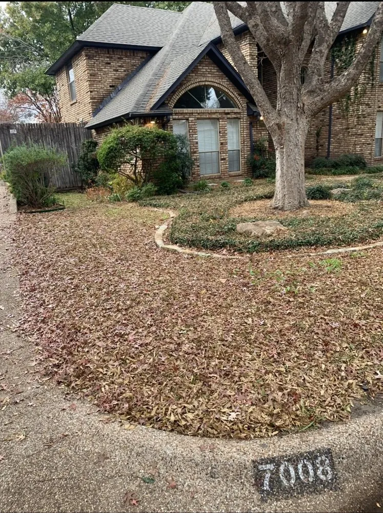 Trusted garden landscaping in Fort Worth, TX by Reyes Lawn Care