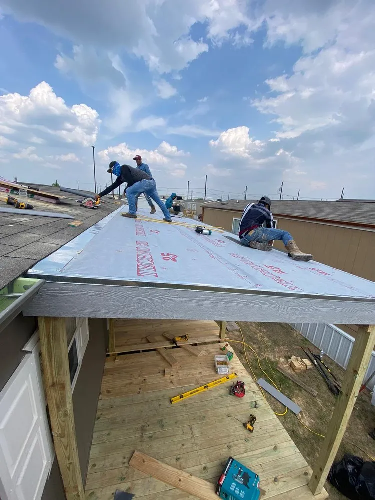 Affordable residential landscaping in Hempstead, TX by Reyes Lawn Care