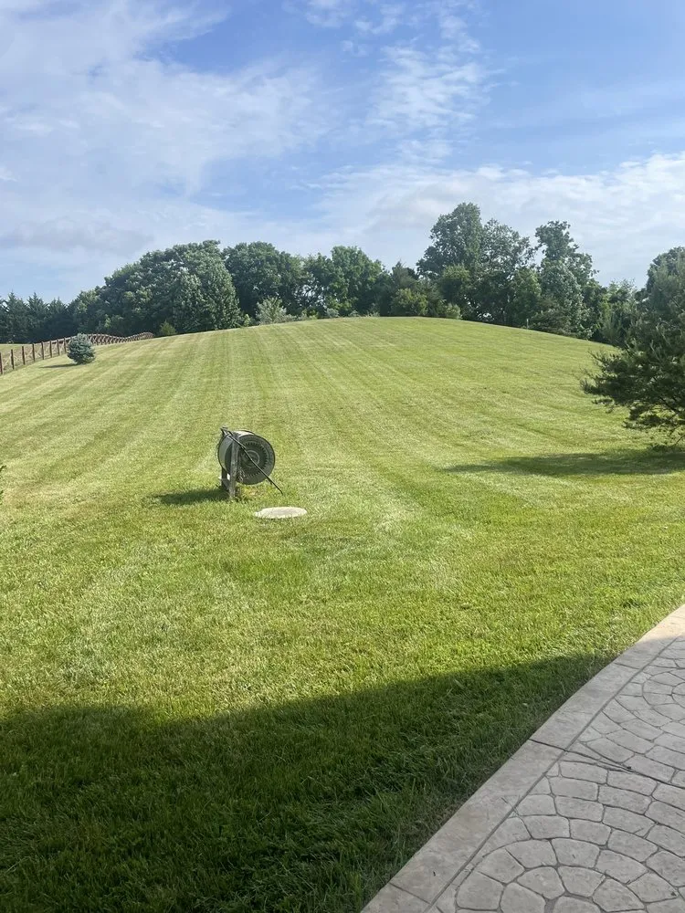 Affordable residential landscaping for homes across Stafford, VA - Reyes Lawn Maintenance