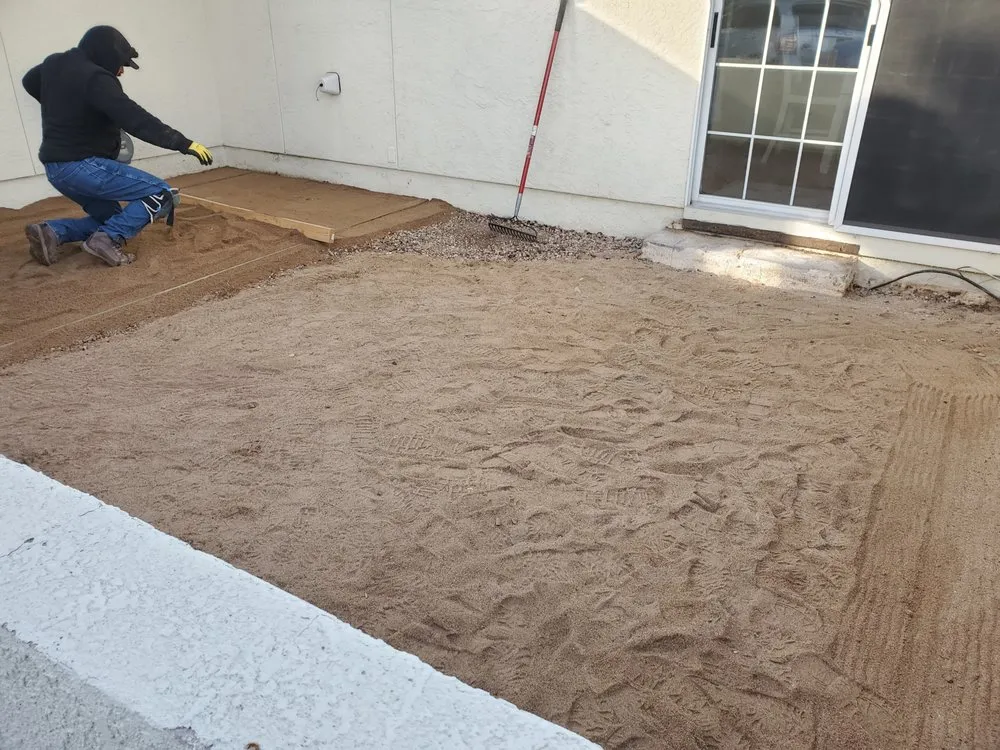 Custom yard maintenance in Cottonwood, AZ - Reyes Services