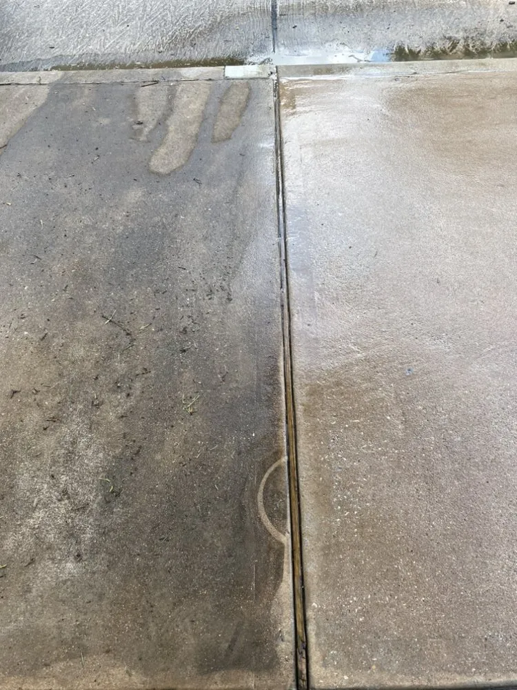 Expert lawn mowing service experts serving Huntsville, TX - Reyes Services