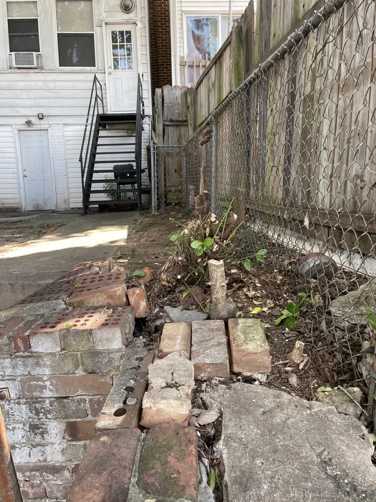 Custom lawn mowing service in Washington DC, DC by Reyes Solutions