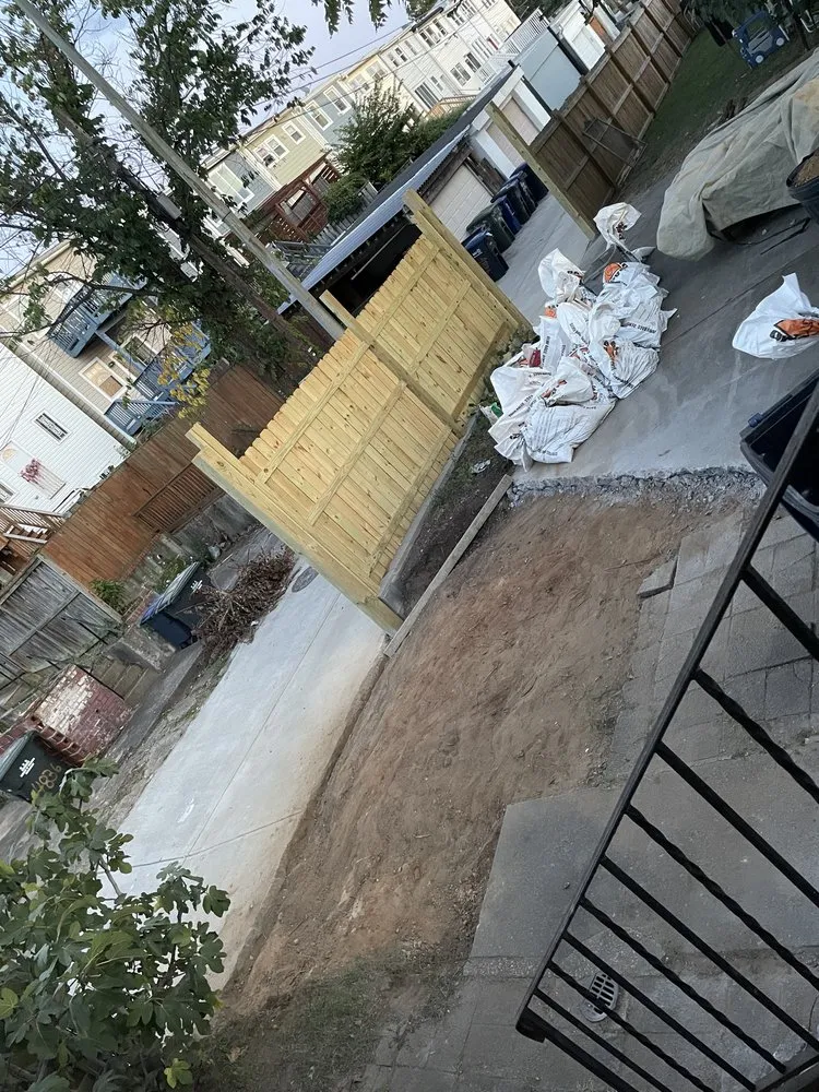 Professional yard cleanup service in Washington DC, DC by Reyes Solutions