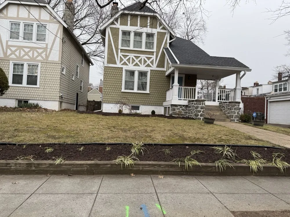 Professional yard maintenance near you across Washington DC, DC - Reyes Solutions