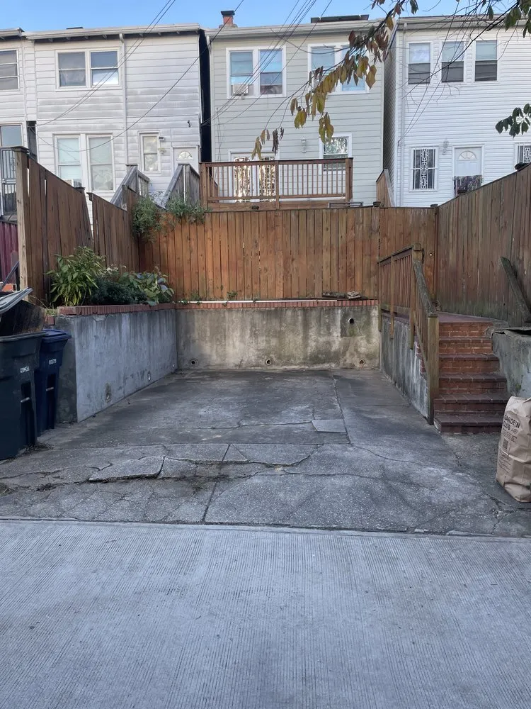 Top-rated lawn mowing service experts serving Washington DC, DC - Reyes Solutions