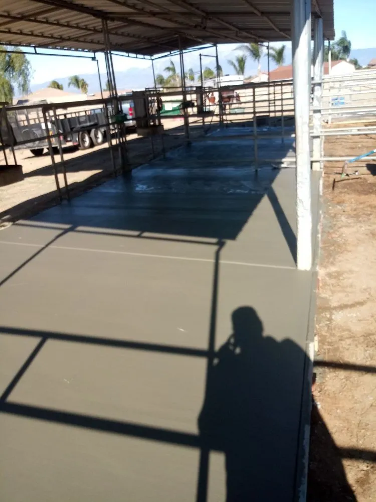 Local lawn care service with custom design across Riverside, CA - Reyes Tree Service & Landscaping