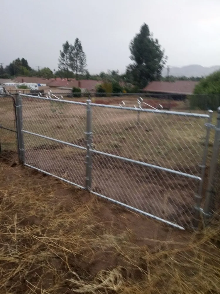 Trusted lawn care service in Riverside, CA - Reyes Tree Service & Landscaping