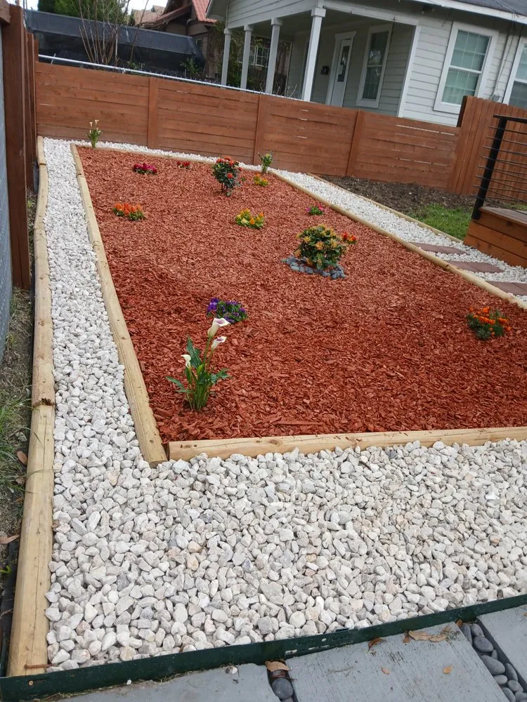 Local yard cleanup service for beautiful yards in San Antonio, TX by Reyes Tree Service