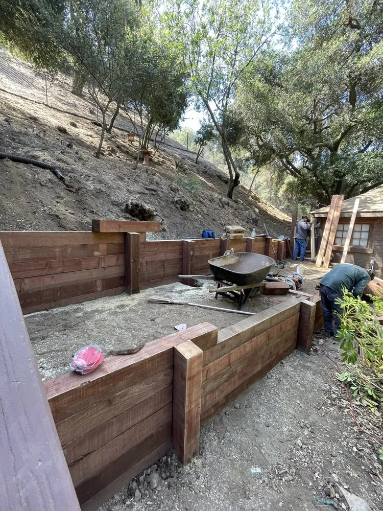 Local lawn mowing service experts serving Northridge, CA - Reyes Tree Services