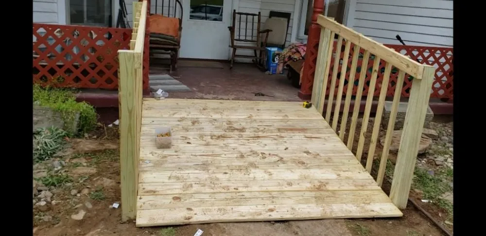 Custom lawn care service experts serving Shelbyville, KY - Reyes Tree Services