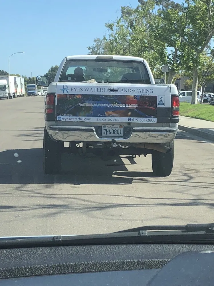 Local yard cleanup service in El Cajon, CA - Reyes Waterfalls