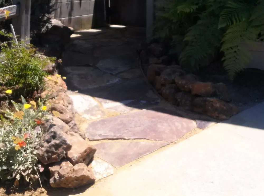 Top-rated lawn care service in Santa Cruz, CA - Reyna's Lawn Care