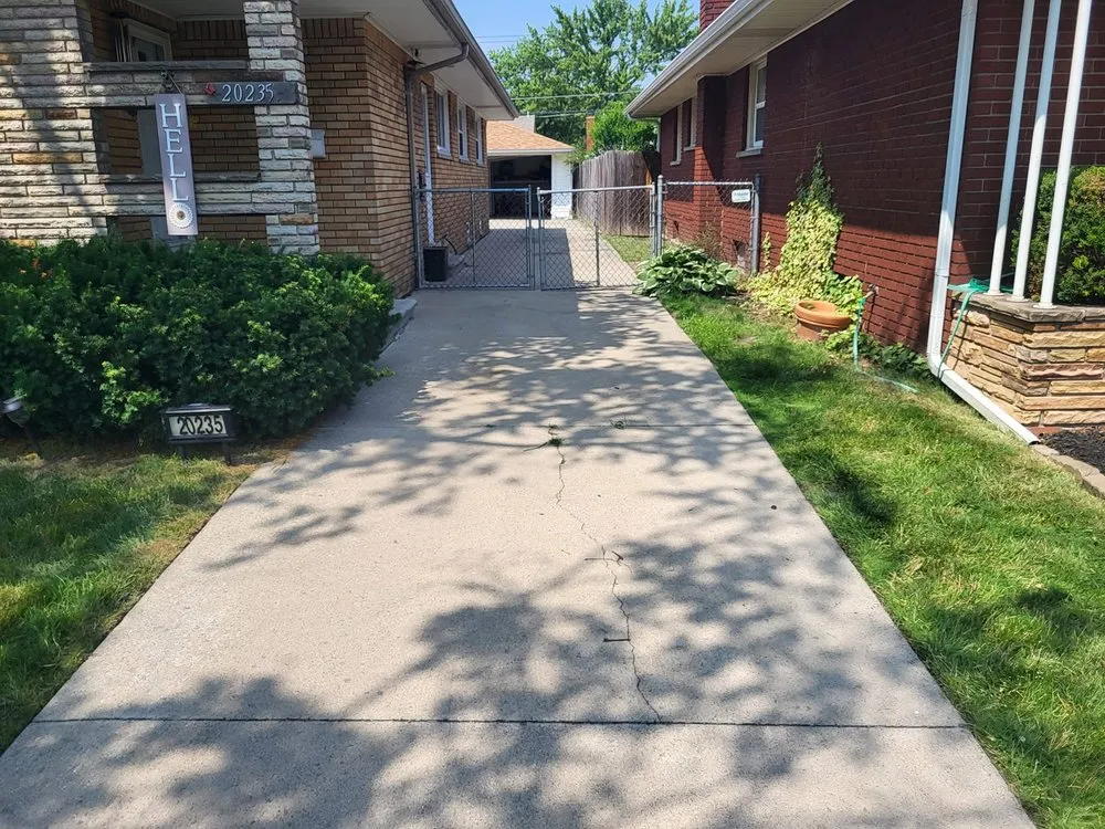 Professional landscape installation in Flint, MI by Reynolds