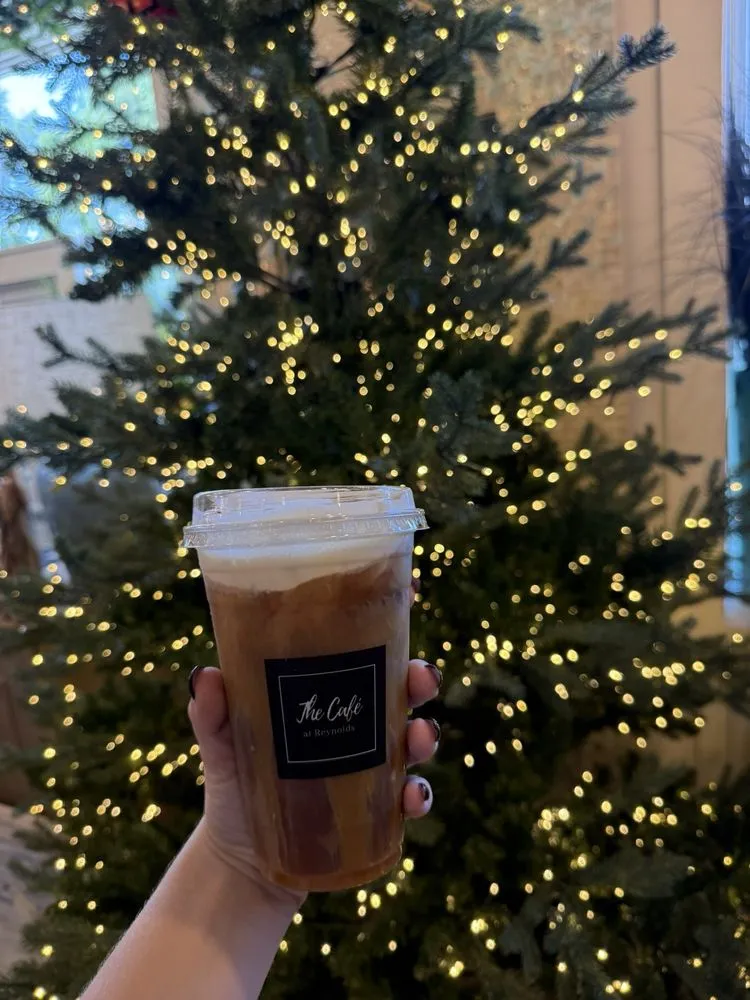 Expert yard maintenance experts serving Manahawkin, NJ - Reynolds Garden Shop