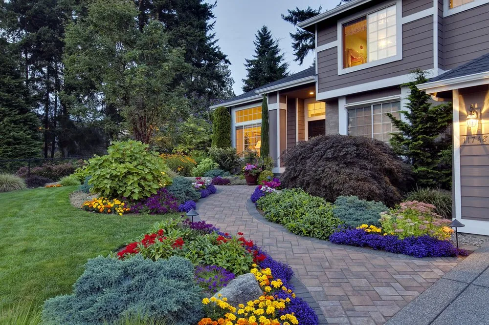 Trusted lawn mowing service for homes across Woodinville, WA - Reynolds Landscape