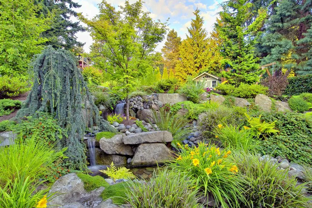 Trusted residential landscaping near you in Woodinville, WA by Reynolds Landscape