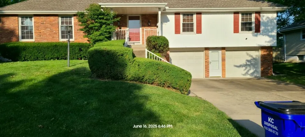 Top-rated landscape installation with custom design across Grandview, MO - Reynolds Lawn Care