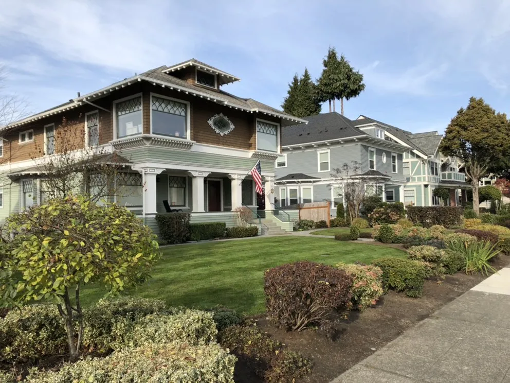 Top-rated landscape installation experts serving Monroe, WA - R&F Landscaping